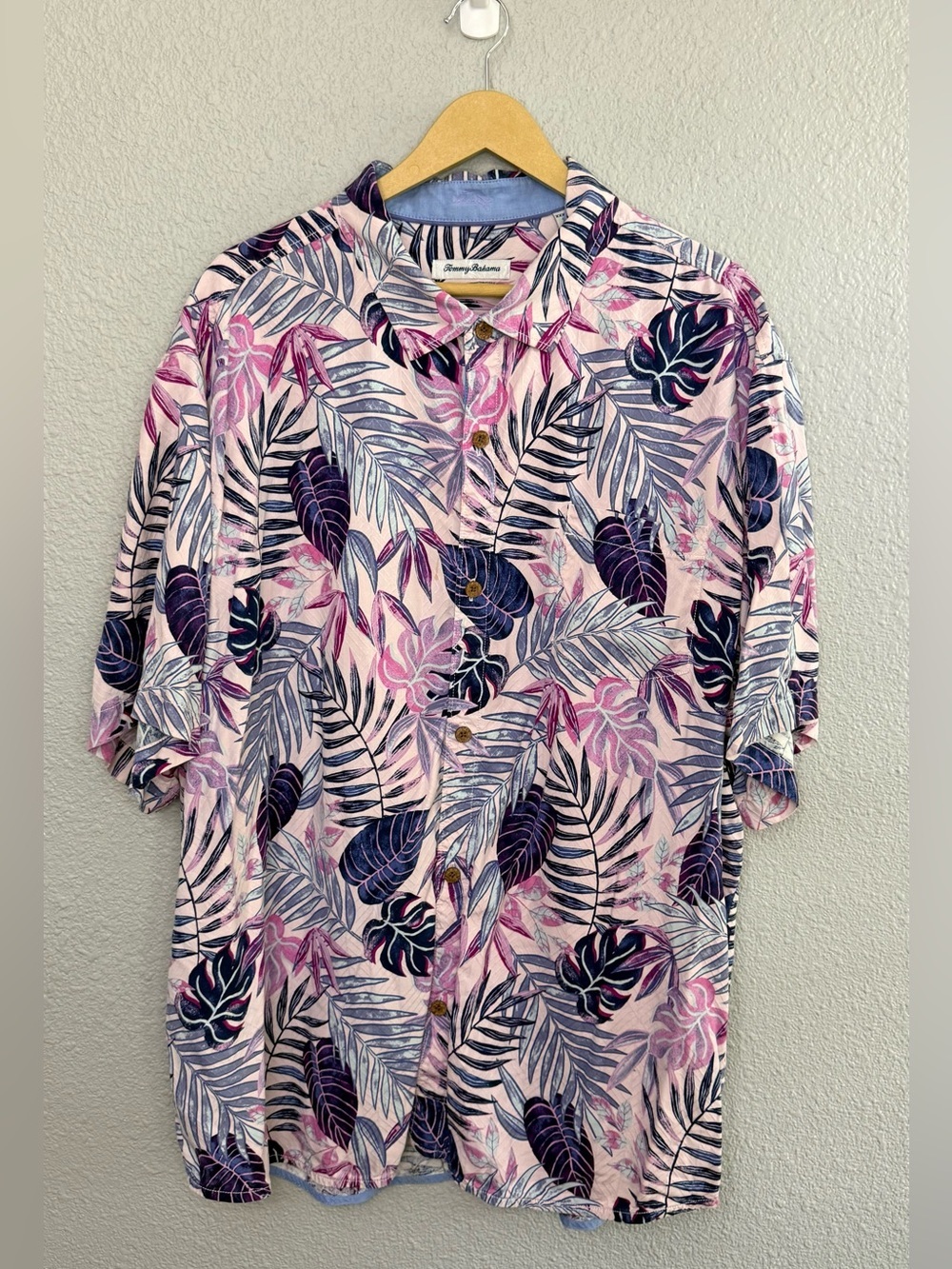 Tommy Bahama | Vibrant Pink and Purple  Tropical Leaf Camp Shirt | Size 3XL